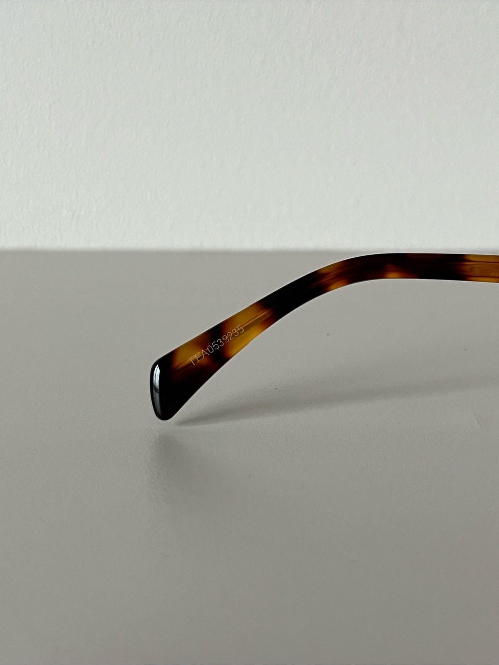 Celine Triomphe Metal 01
Sunglasses Brown Lens Rose
Gold Frame - Picture 11 of 16